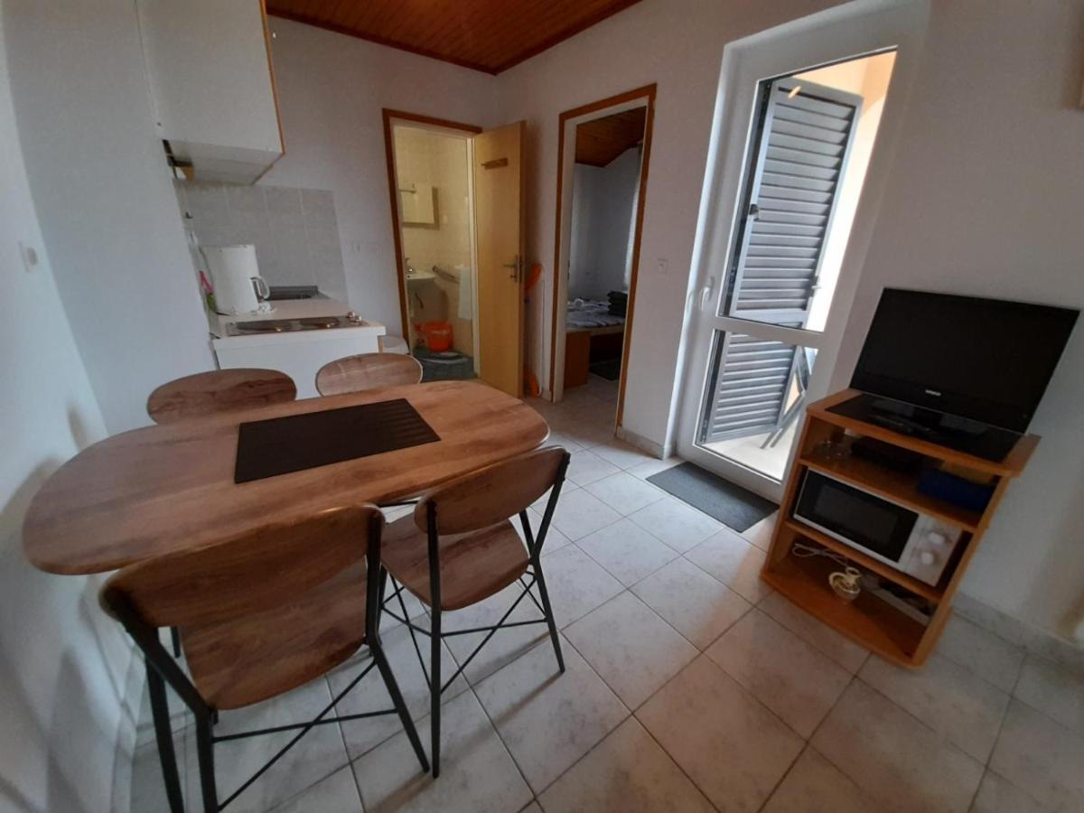 Apartment Tariba Supetarska Draga Exterior photo