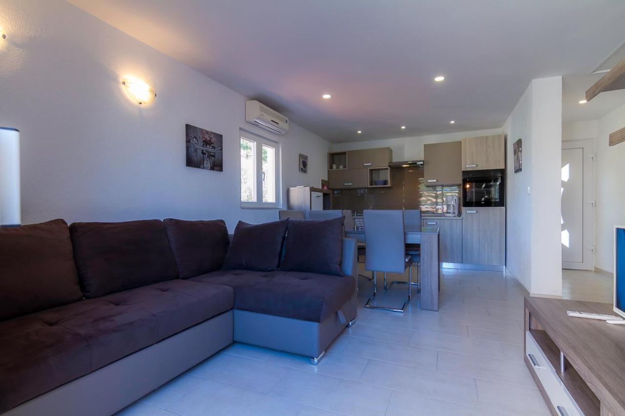 Apartment Tariba Supetarska Draga Exterior photo