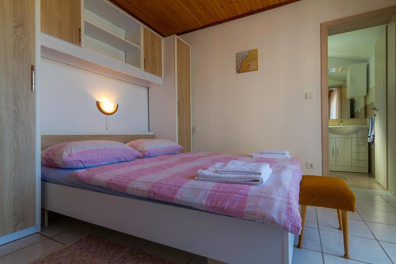 Apartment Tariba Supetarska Draga Exterior photo